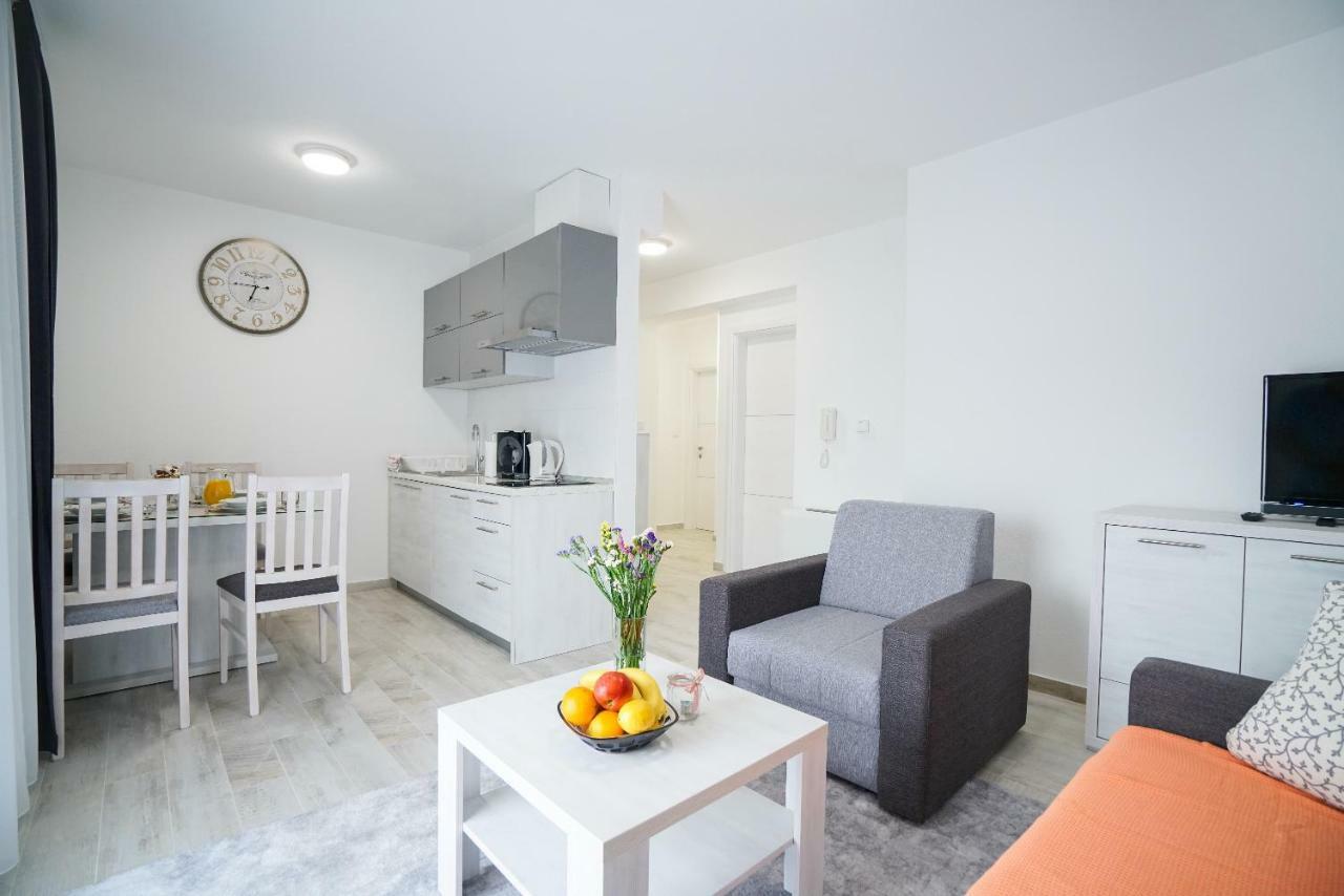 Apartmani Zupan Sukošan Exteriör bild