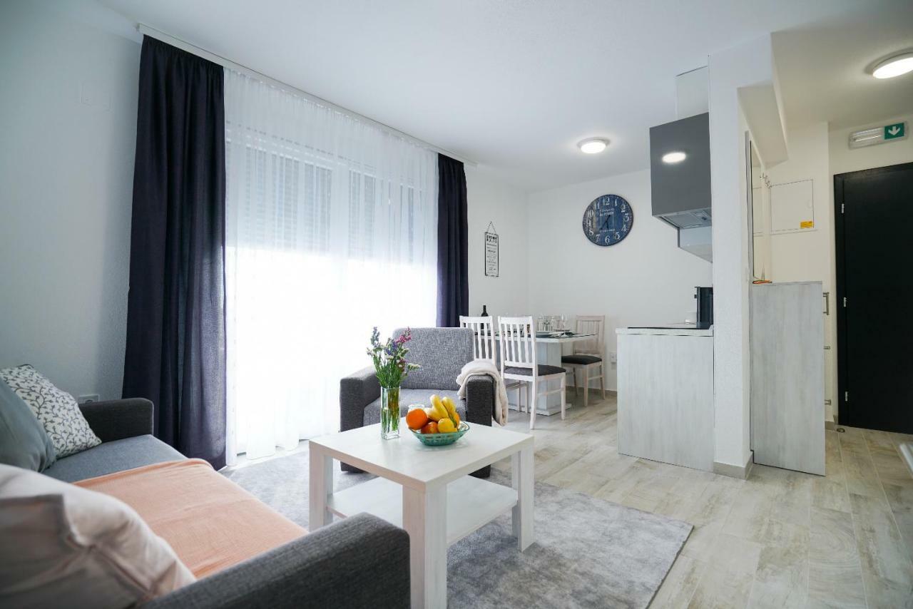 Apartmani Zupan Sukošan Exteriör bild