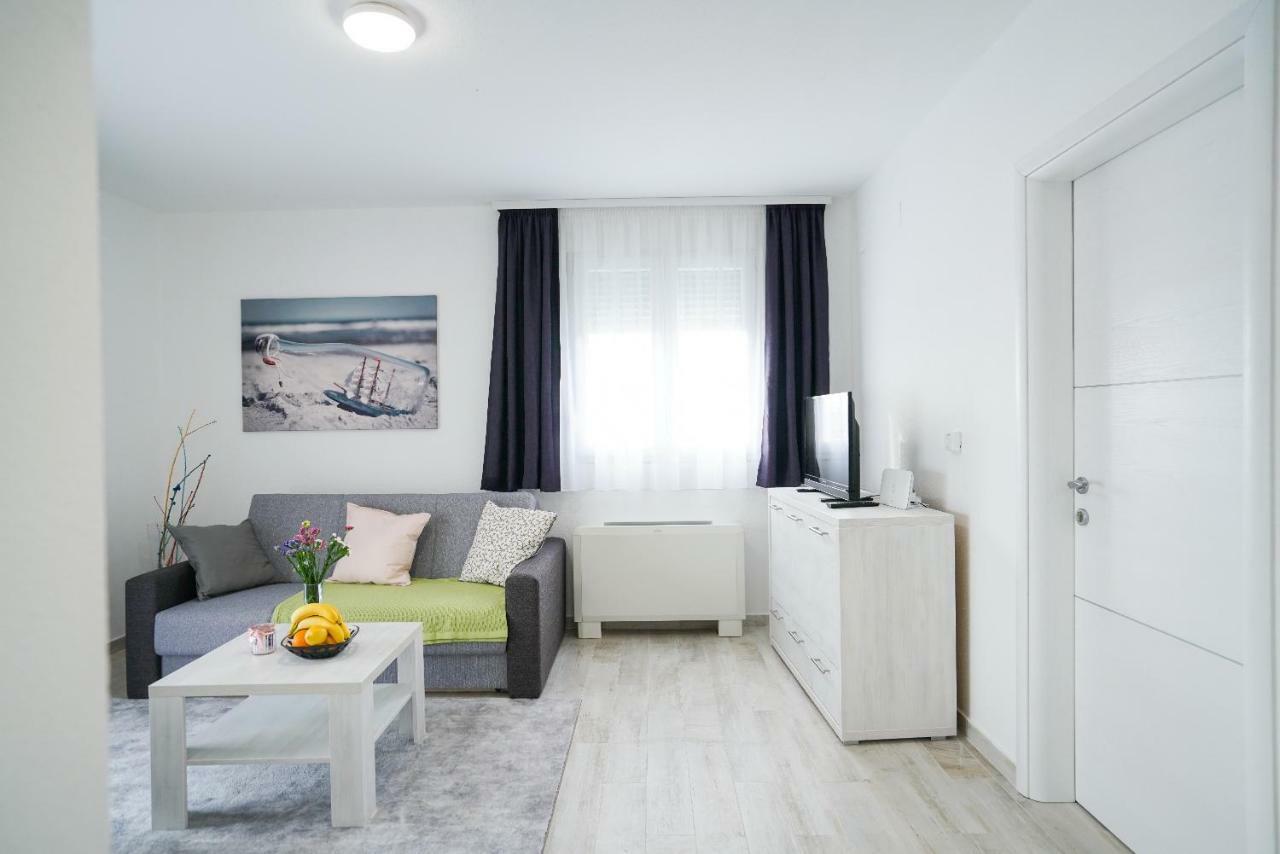 Apartmani Zupan Sukošan Exteriör bild