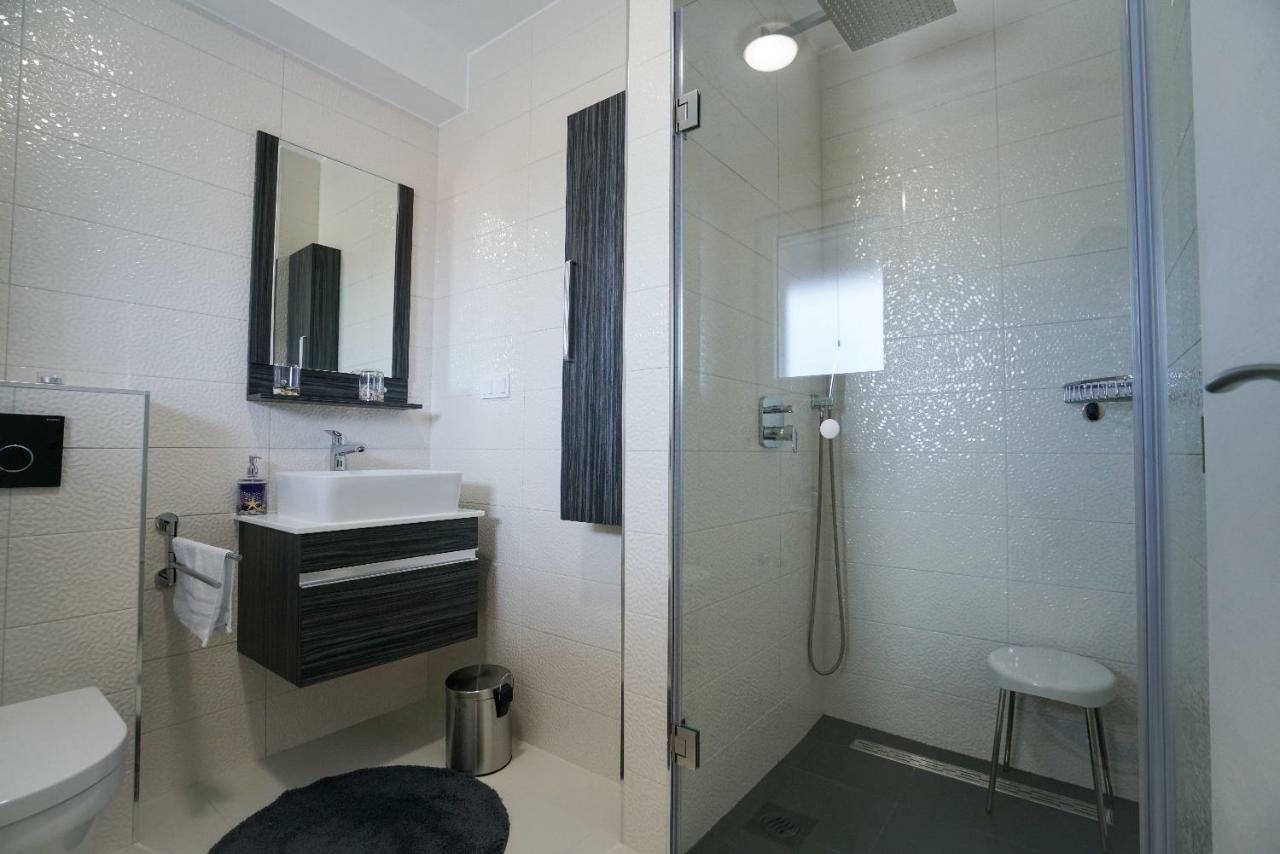 Apartmani Zupan Sukošan Exteriör bild