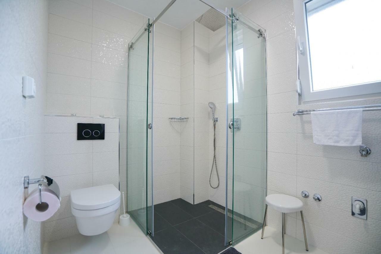 Apartmani Zupan Sukošan Exteriör bild