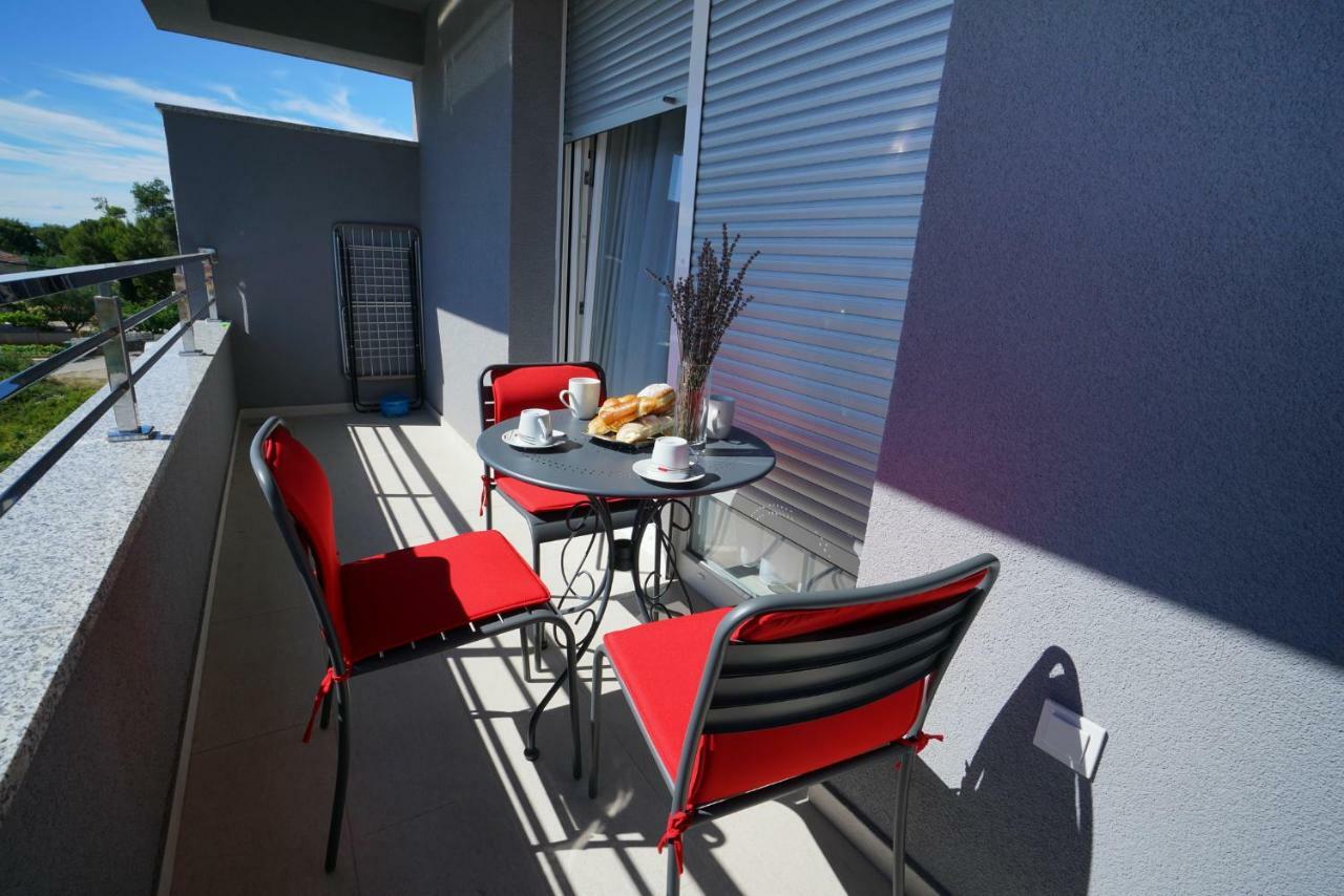 Apartmani Zupan Sukošan Exteriör bild
